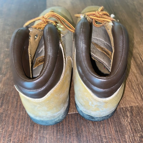 Timberland Boots - Picture 3 of 7